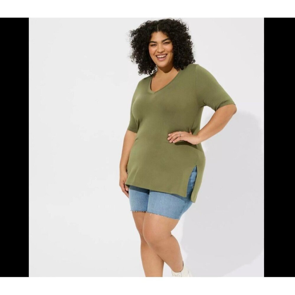 Torrid 3 Super Soft Knits Slub Olive Green V-Neck Tee Shirt Tunic Size 4, 4X NWT